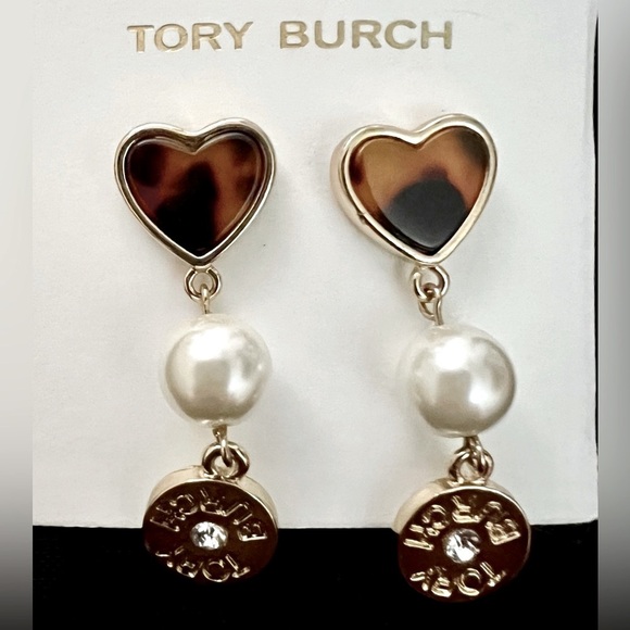 🆕Tory Burch Logo Semi Precious Tortoise Heart,Pearl Stone and Tory Logo Earrings - Picture 8 of 9